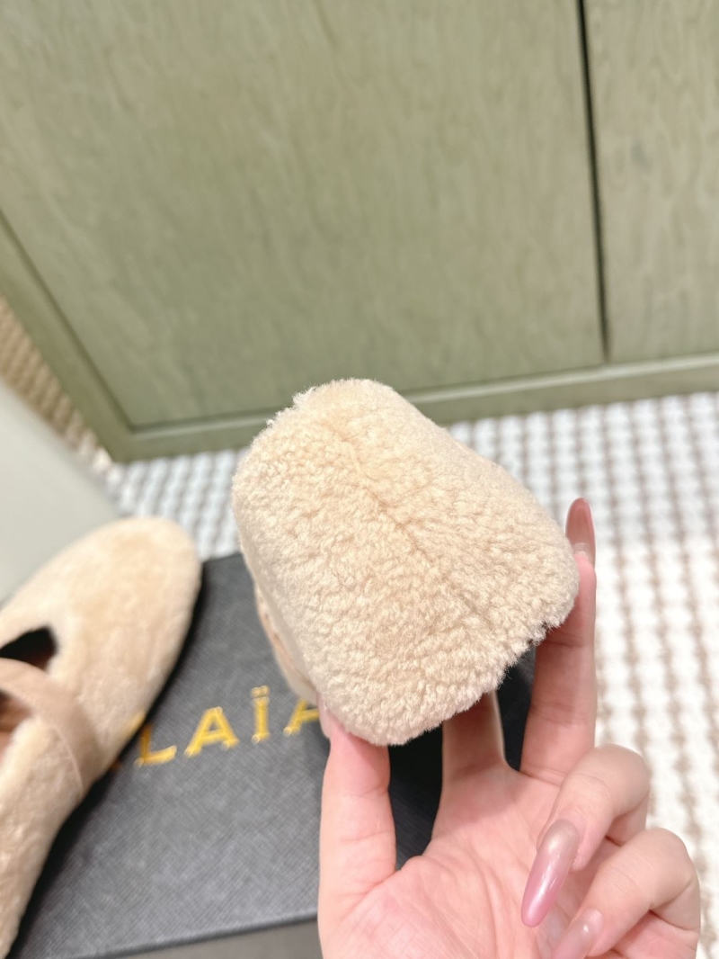 Alaia Flat Shoes